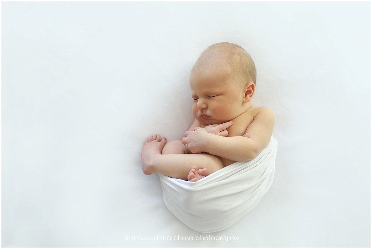 simple minimalist newborn session - Francesca Marchese Photography