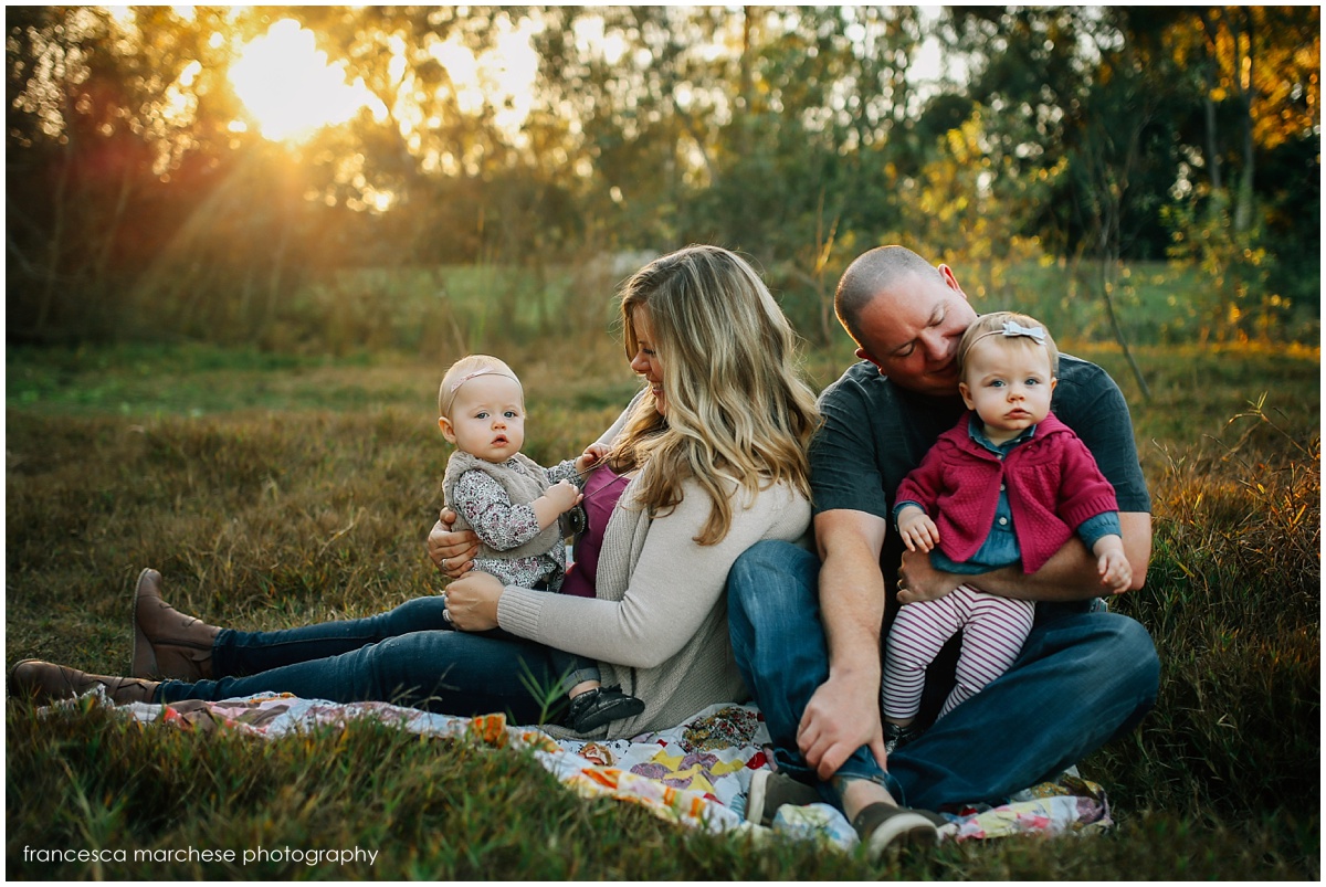 sunset family session with twins - Francesca Marchese Photography
